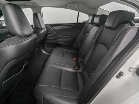 Used 2019 Lexus ES 350 w/ Premium Package FWD image 18
