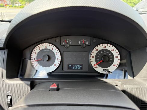 Used 2010 MAZDA Tribute i Sport image 20