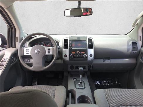 Used 2021 Nissan Frontier SV w/ Midnight Edition Floor Mats RWD image 16