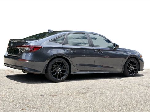 Used 2025 Honda Civic Sport image 25