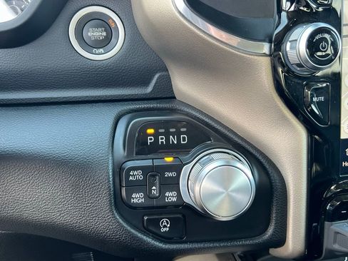 Used 2022 RAM 1500 Laramie image 31