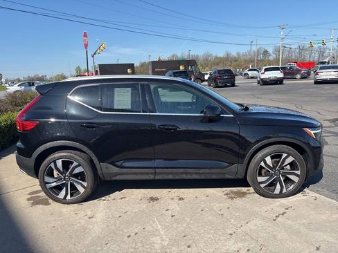 Certified 2023 Volvo XC40 B5 Plus w/ Driver Assist Package image 5