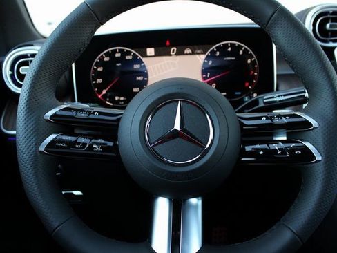 New 2025 Mercedes-Benz GLC 300 4MATIC image 13