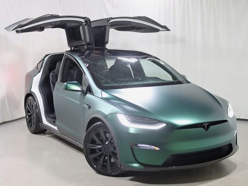 Used 2022 Tesla Model X image 7