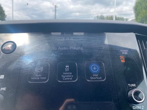Used 2024 Subaru Outback Premium AWD/4WD image 19