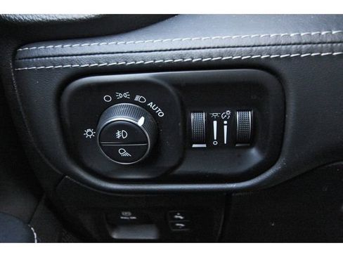Used 2019 RAM 1500 Limited w/ Advanced Safety Group RWD image 20