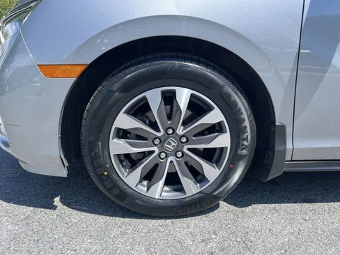 Used 2023 Honda Odyssey EX-L image 12