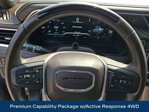 Used 2023 GMC Yukon Denali w/ Denali Reserve Package AWD/4WD image 4