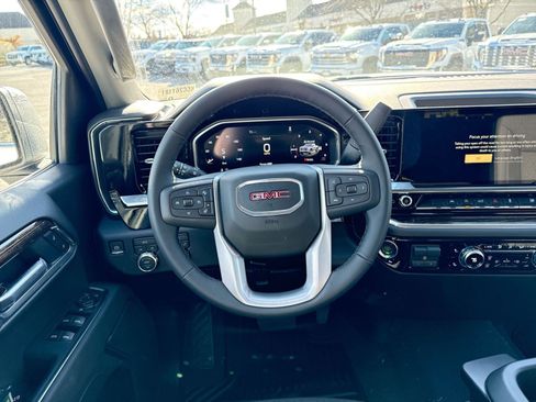 New 2026 GMC Sierra 1500 SLE image 15