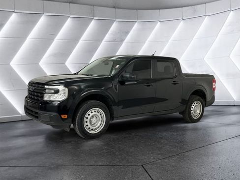 Used 2023 Ford Maverick XL FWD image 3