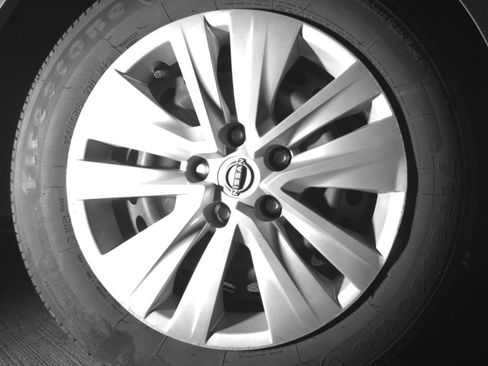 Used 2025 Nissan Sentra S FWD image 15