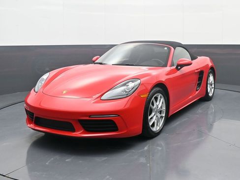 Used 2017 Porsche 718 Boxster image 1