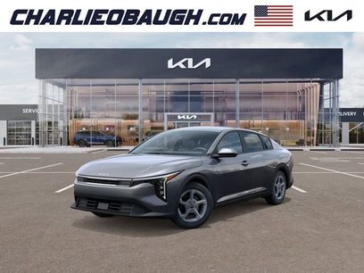 New 2025 Kia K4 LXS