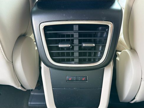 Used 2019 Lincoln Nautilus Select FWD image 19