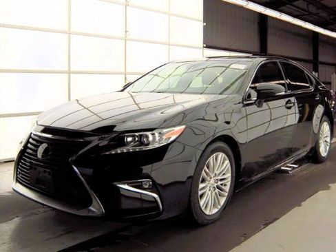 Used 2018 Lexus ES 350 w/ Premier Package FWD image 5