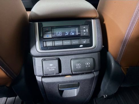 Used 2020 Subaru Ascent Touring w/ Popular Package #3 AWD/4WD image 27