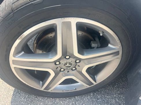 Used 2017 Mercedes-Benz GLE 350 4MATIC image 3