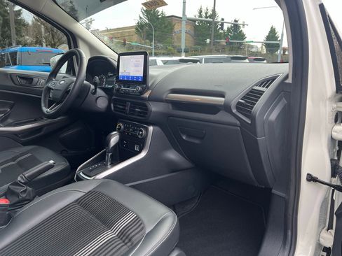 Used 2021 Ford EcoSport SES image 18