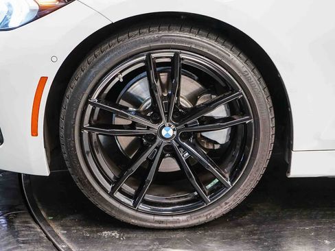 Used 2023 BMW 330i Sedan w/ M Sport Package RWD image 9