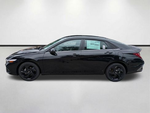 New 2026 Hyundai Elantra SEL Sport FWD image 7