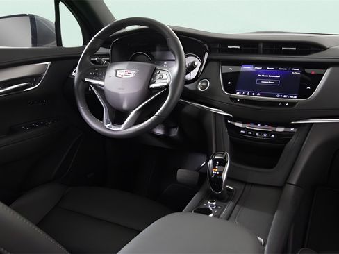 Used 2023 Cadillac XT6 Luxury w/ LPO, Floor Liner Package image 23