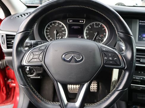 Used 2018 INFINITI QX30 Sport w/ Cargo Package image 30