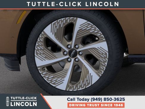 New 2025 Lincoln Navigator L Black Label w/ Black Label Special Edition image 19