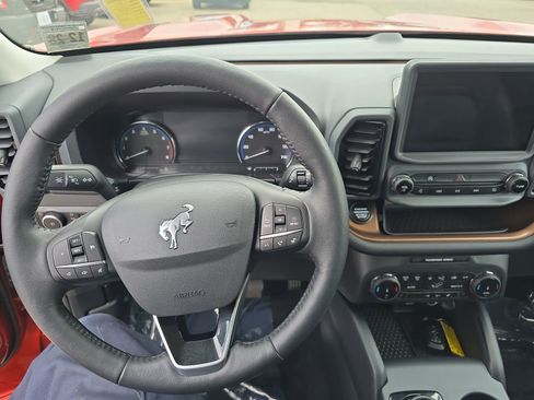 Used 2023 Ford Bronco Sport Outer Banks image 16