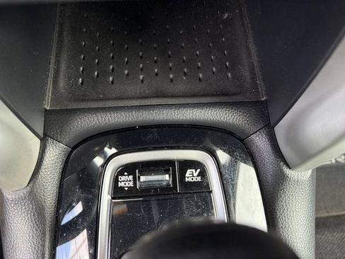 Used 2023 Toyota Corolla Cross AWD Hybrid image 24