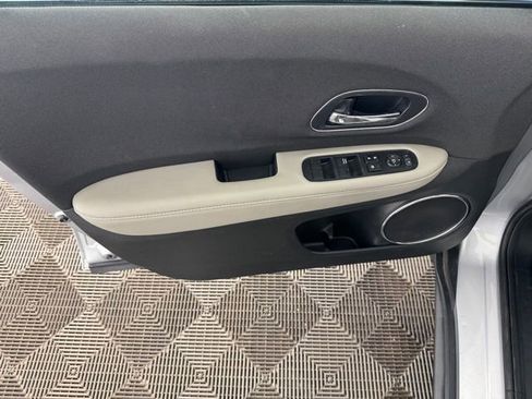 Used 2022 Honda HR-V EX image 23