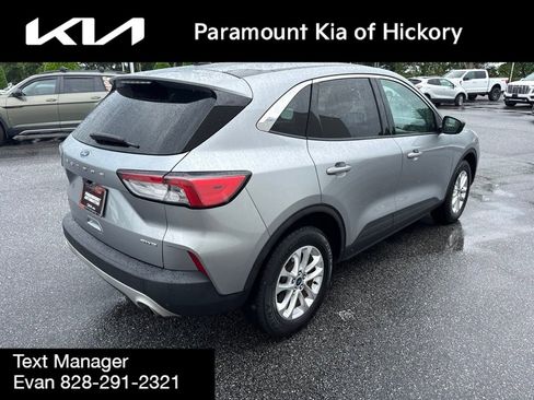 Used 2022 Ford Escape SE w/ Convenience Package AWD/4WD image 6