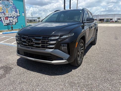 Used 2025 Hyundai Tucson Limited AWD/4WD image 7