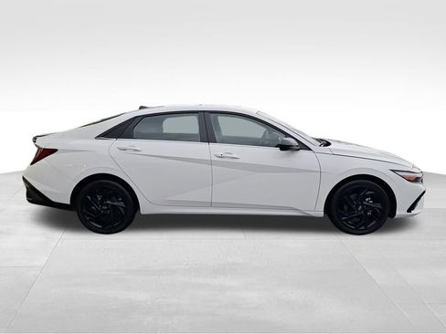 New 2026 Hyundai Elantra SEL Sport Premium FWD image 7