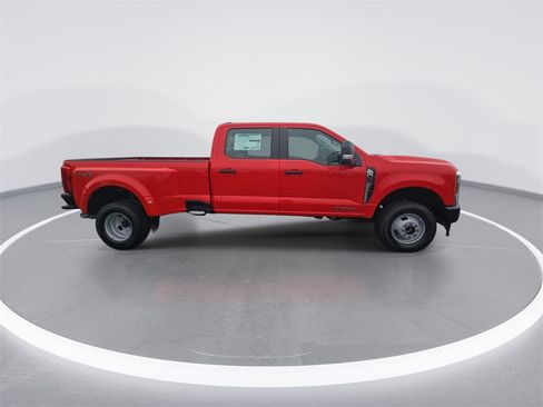 New 2026 Ford F350 XL image 9