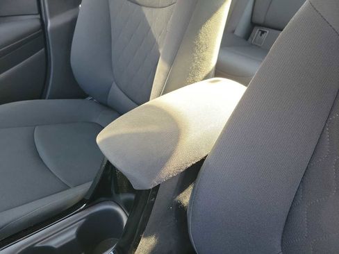 Used 2021 Toyota Corolla LE w/ Carpet Mat Package (TMS) image 16