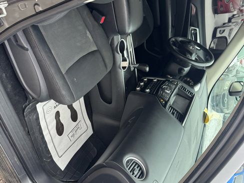 Used 2019 Nissan Pathfinder SV image 12