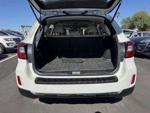 Used 2016 Subaru Outback 2.5i Limited image 5