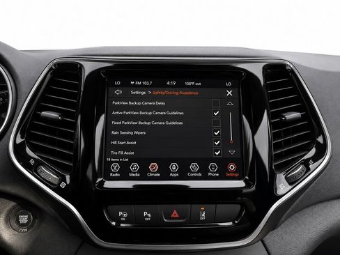 Used 2022 Jeep Cherokee Limited AWD/4WD image 34