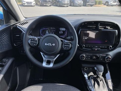 New 2025 Kia Soul EX image 2