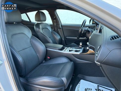 Used 2020 Kia Stinger GT1 image 14