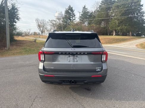 New 2026 Ford Explorer Active image 4