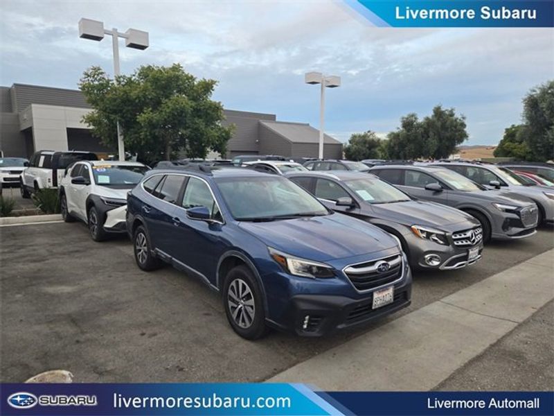 Used 2020 Subaru Outback Premium image 1