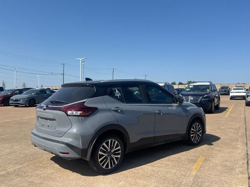 Certified 2024 Nissan Kicks SV FWD image 17