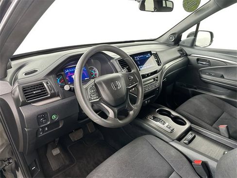 Used 2022 Honda Pilot Sport image 3