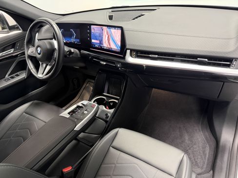Used 2025 BMW X2 xDrive28i image 23