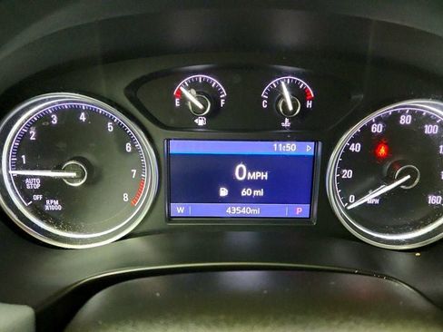 Used 2022 Buick Enclave Essence w/ Sport Touring Edition image 13