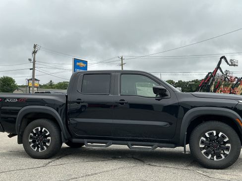Used 2023 Nissan Frontier PRO-4X w/ Pro Convenience Package AWD/4WD image 5