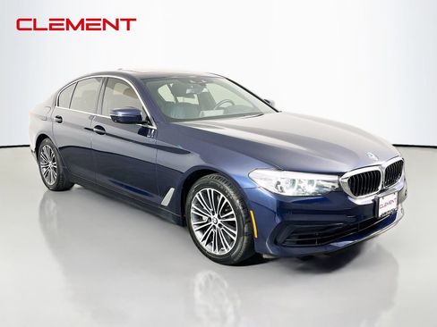 Used 2020 BMW 530e xDrive w/ Premium Package AWD/4WD image 4