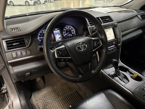 Used 2015 Toyota Camry XLE w/ Advanced Technology Package FWD image 9
