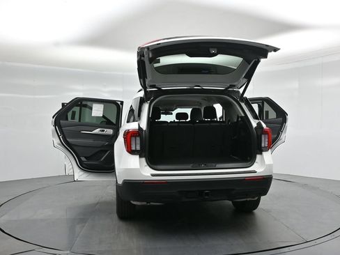 New 2026 Ford Explorer Active RWD image 30